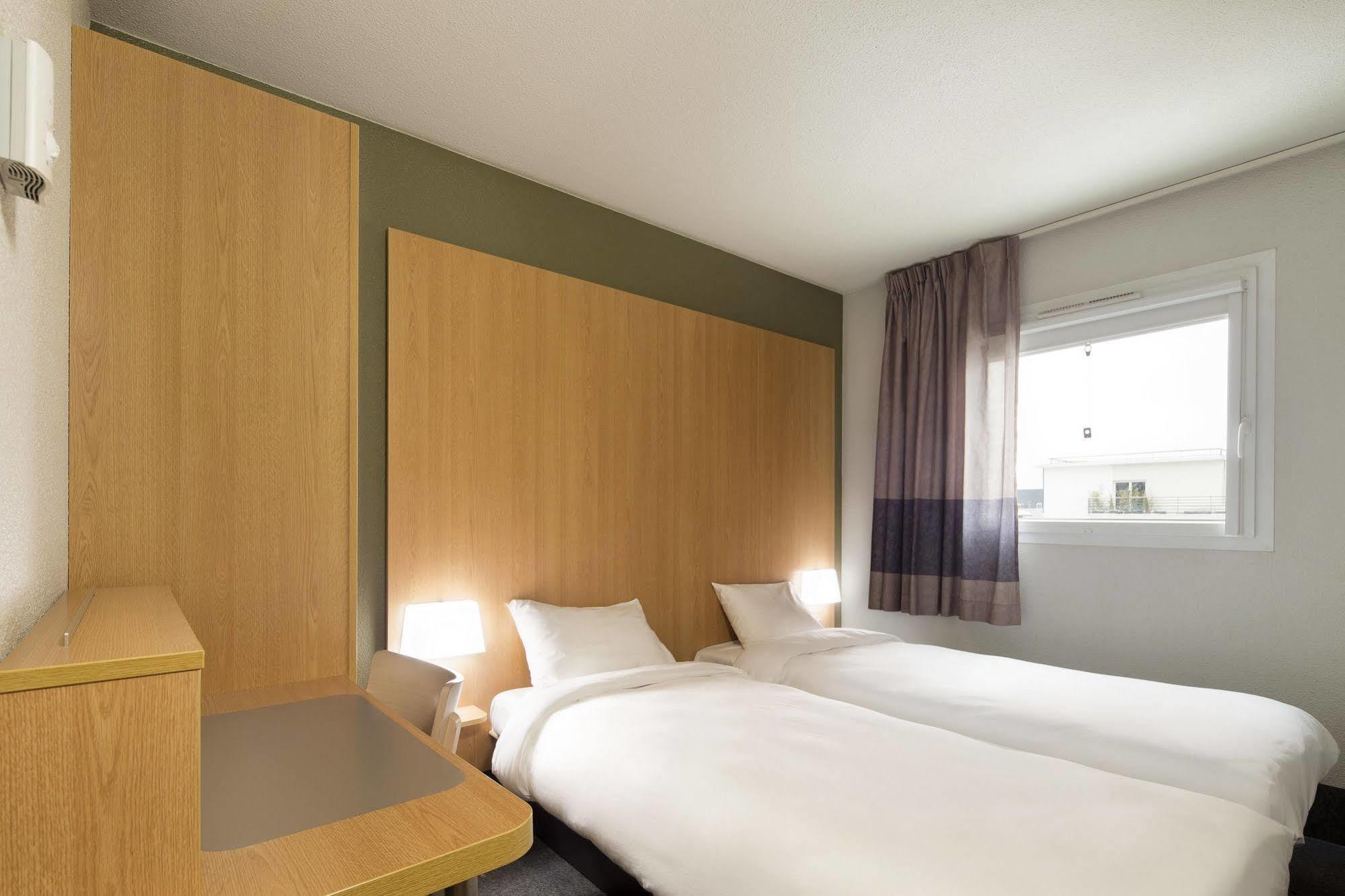 B&B Hotel Le Puy-En-Velay Vals-pres-le-Puy Экстерьер фото
